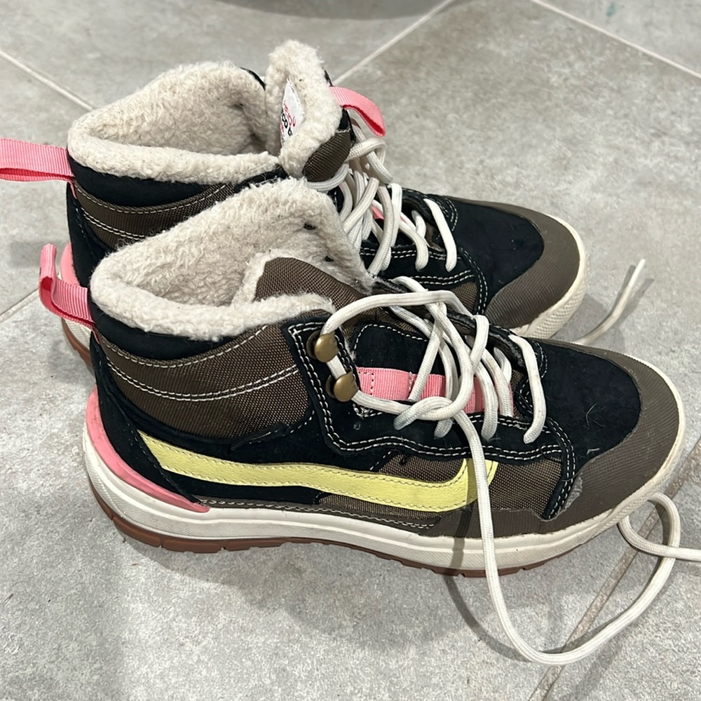 Vans boots
